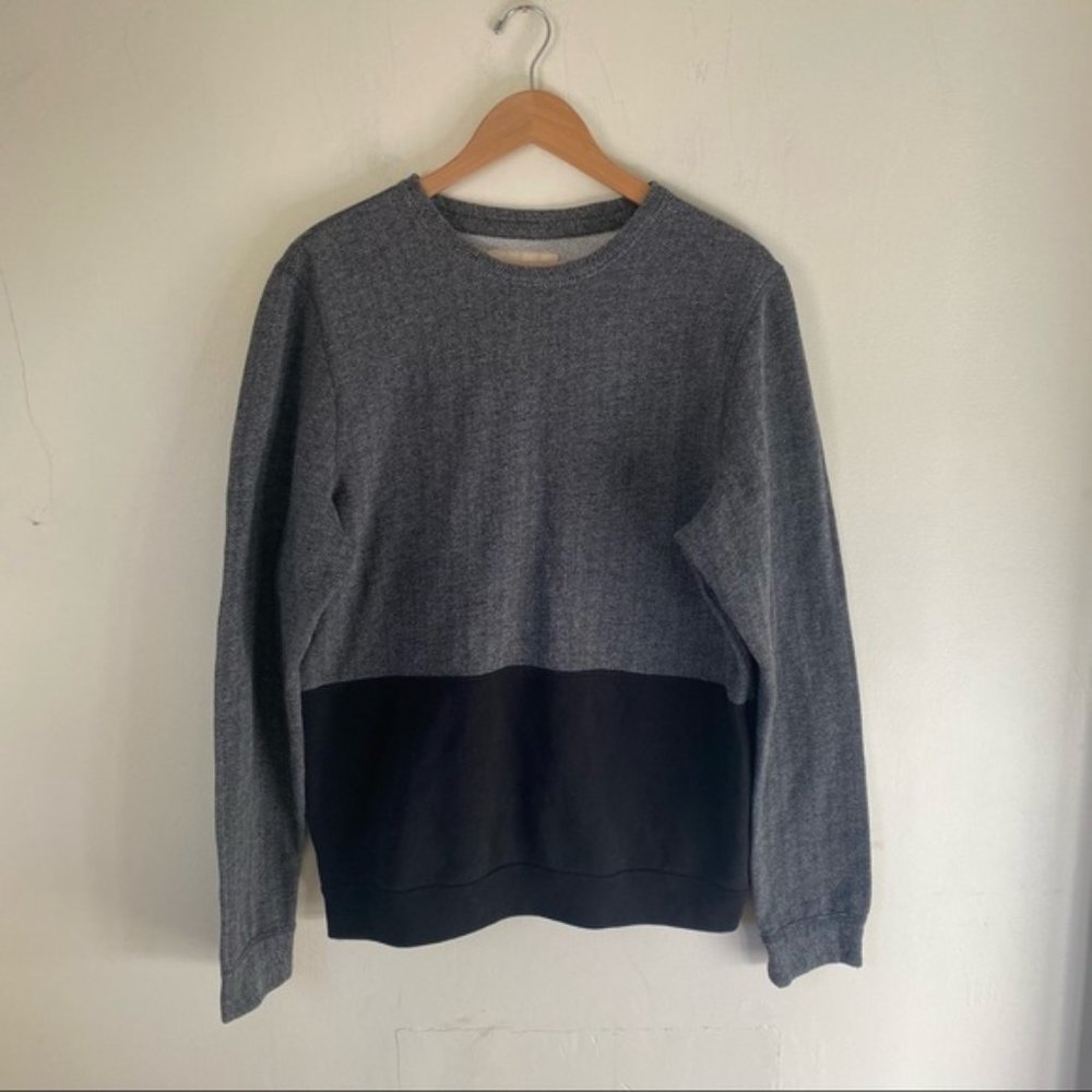 Hollister Houndstooth & Black Sweatshirt Size XL